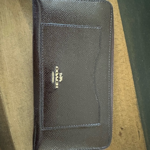Coach Large Dark Plum Wallet - Picture 1 of 2